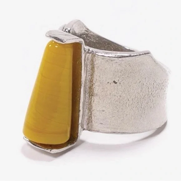 Anne Marie Chagnon Statement Ring - Picture 3 of 3